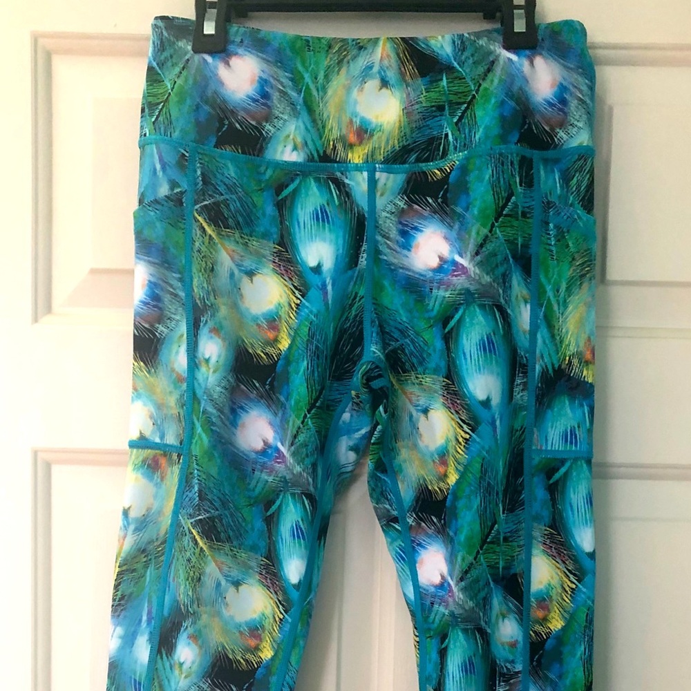 CVG Retired Peacock Leggings EUC Small